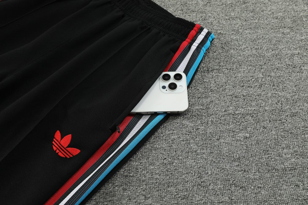 Manchester United Old School Tracksuit