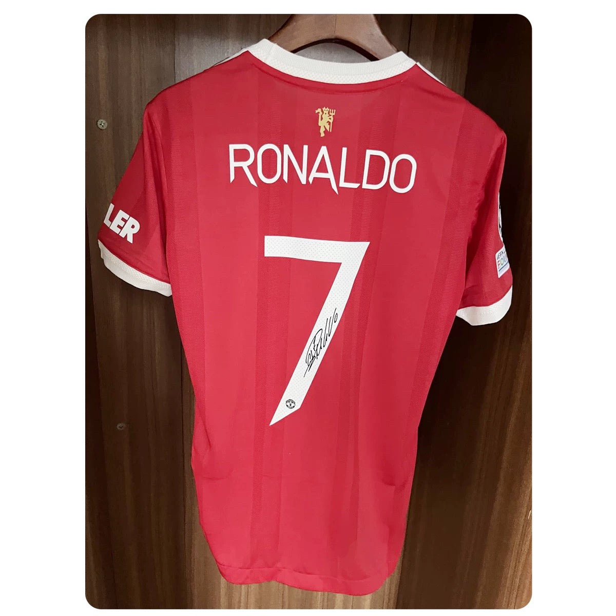 Manchester United Home Kit 2021/22 Signed Ronaldo